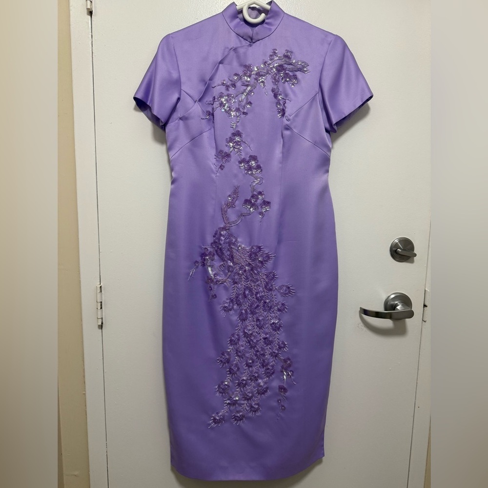 Chic Lavender Embroidered Midi Dress